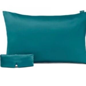 NWT La Mer The Celestial Pillowcase & Sleep Mask - 20mm x 30mm